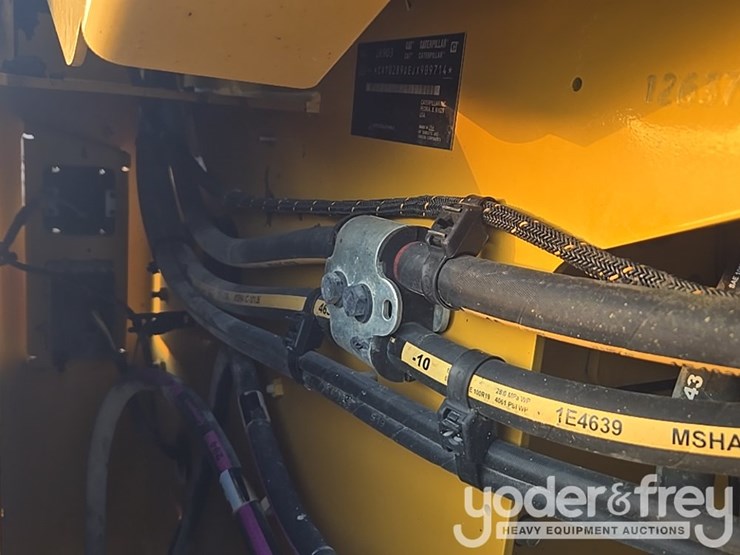 2022-caterpillar-289d3-image-45