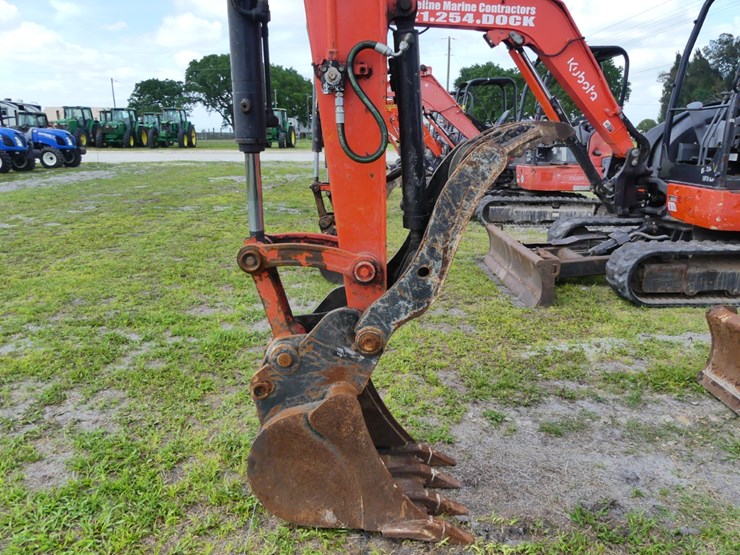 kubota-u55-5-image-9