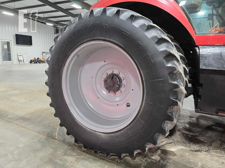 case-ih-magnum-245-image-25