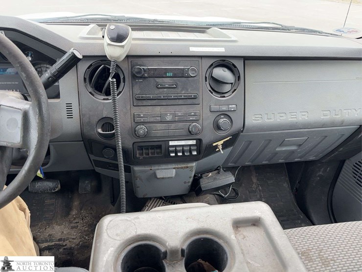 2012-ford-f550-image-12