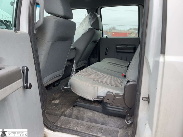 2011-ford-f550-image-14