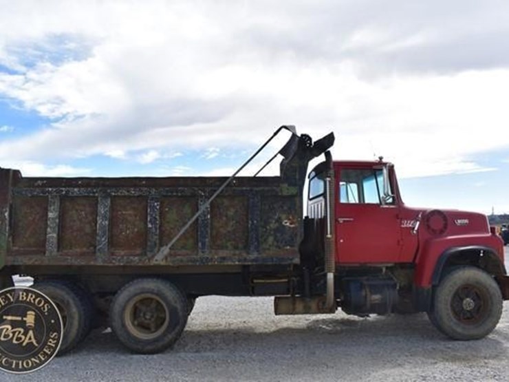 1988-ford-l8000-image-7