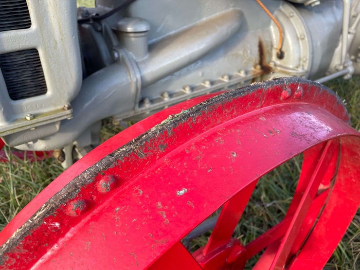 1918-fordson-tractor-image-17