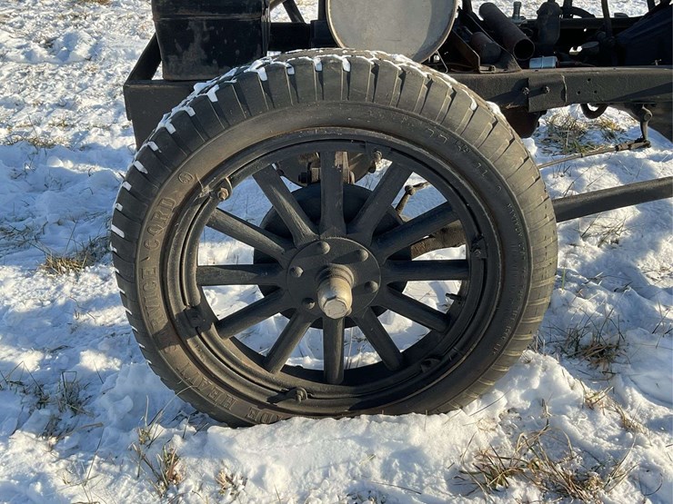 homemade-model-t-tractor-image-17