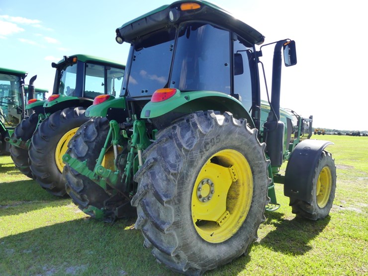john-deere-6105e-image-3