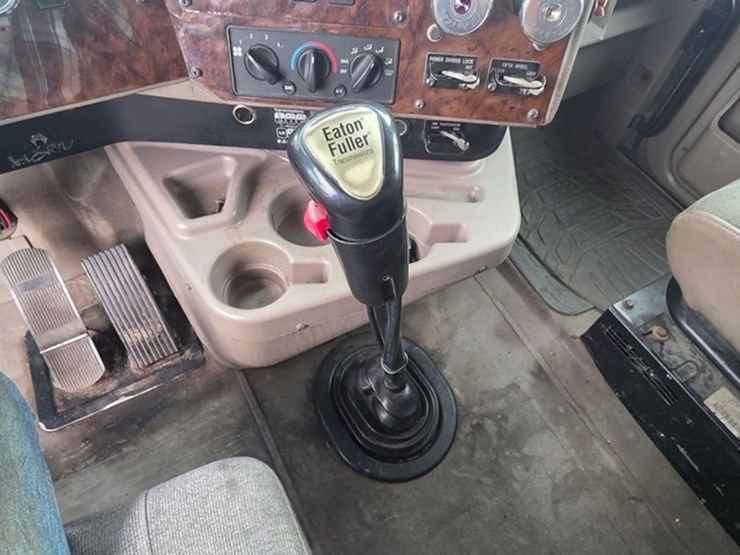 2006-international-9900-image-72