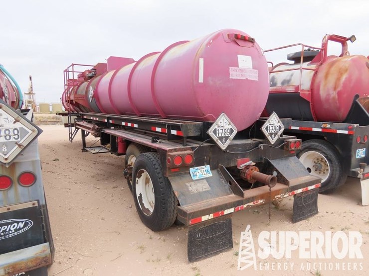 2010-overland-50'-image-4