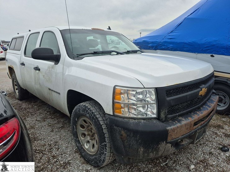 2013-chevrolet-silverado-1500-image-3
