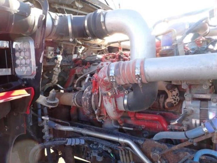 2013-kenworth-t800-image-36