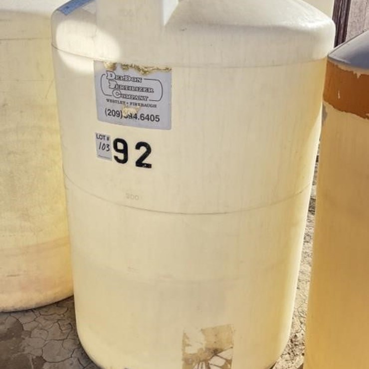 500g Upright Poly Tank