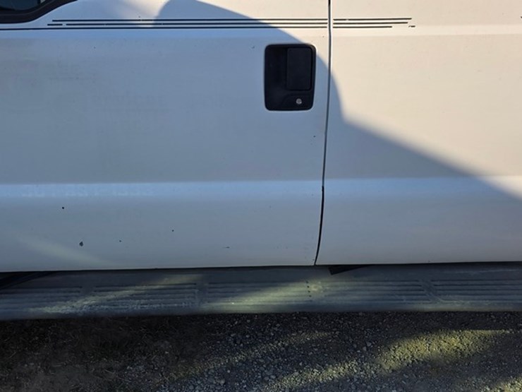 2004-ford-f350-image-8