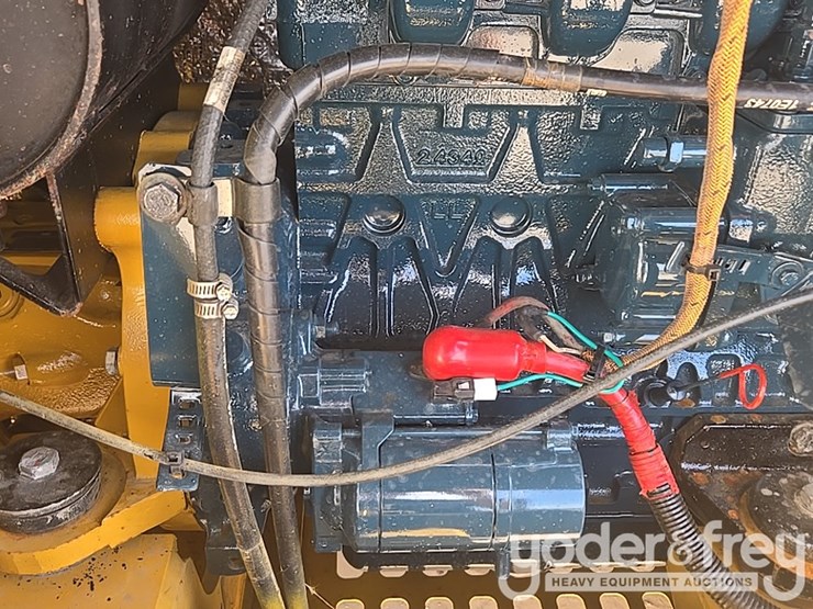 2018-caterpillar-305.5-image-63