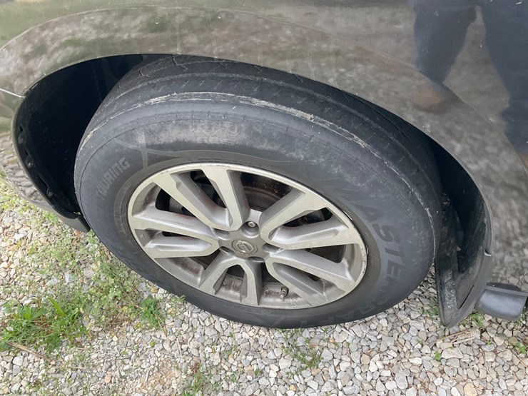 2015-nissan-pathfinder-image-11