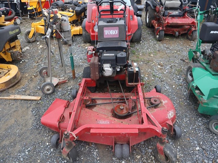 toro-walk-behind-mower-image-3