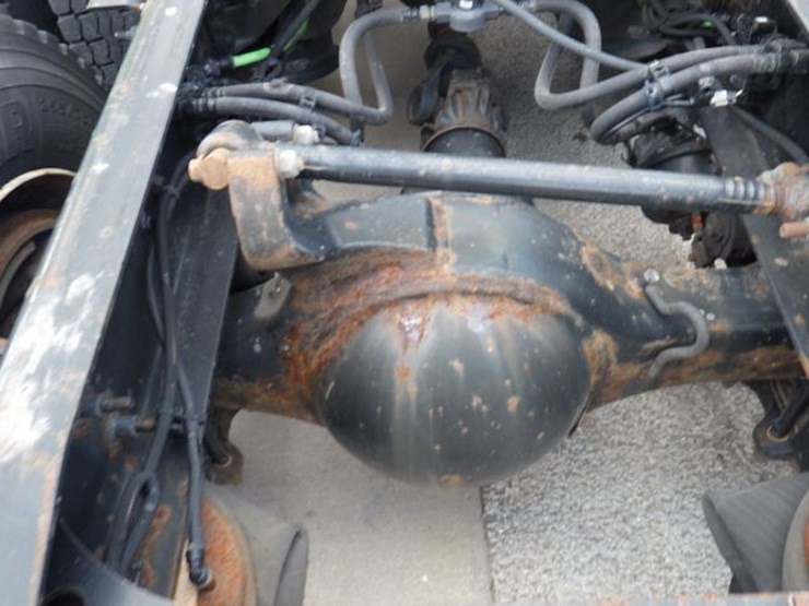 2016-international-8600-image-9