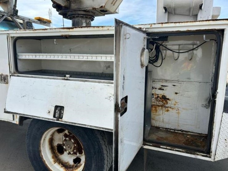 1997-ford-f800-image-39