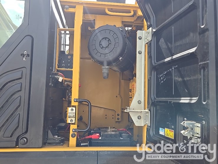 2017-caterpillar-336fl-image-37