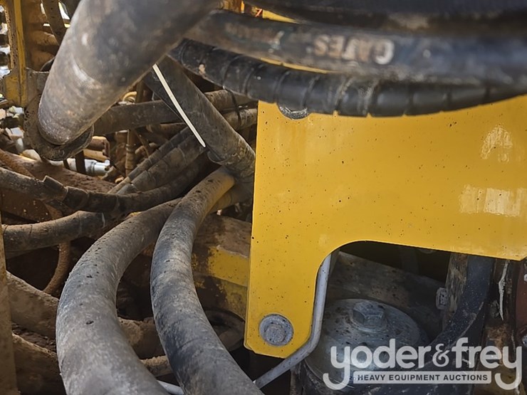 2015-komatsu-pc490-lc-11-image-55