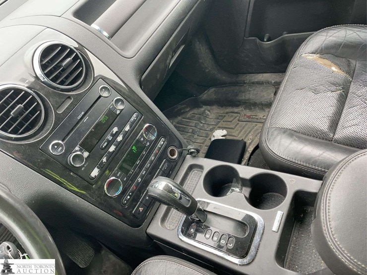 2009-ford-taurus-x-image-13