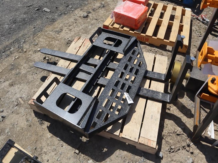 future-skid-steer-forks-image-2