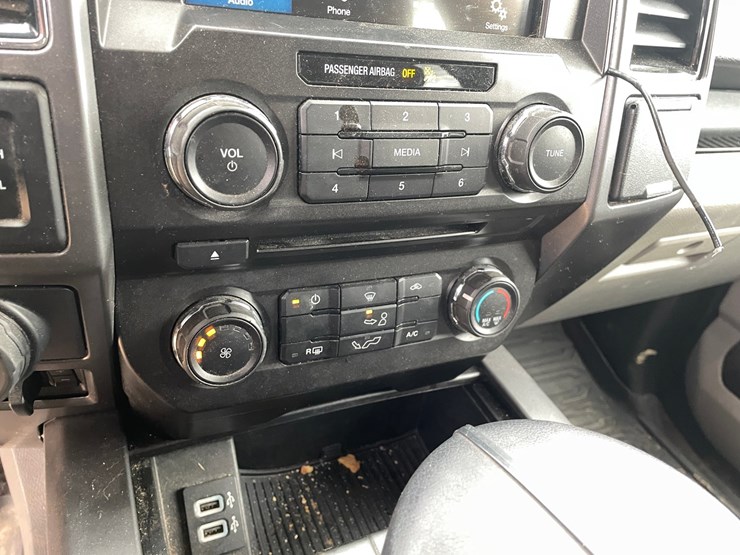 2018-ford-f150-image-58