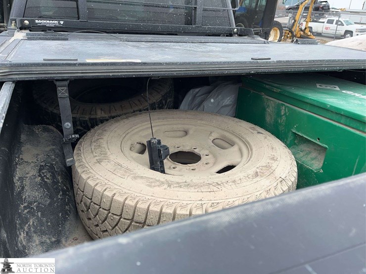 2019-chevrolet-silverado-2500hd-image-24