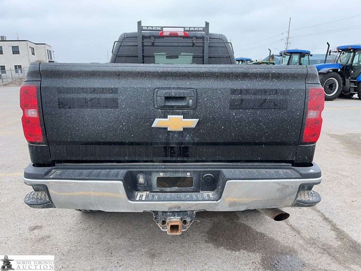 2019-chevrolet-silverado-2500hd-image-6