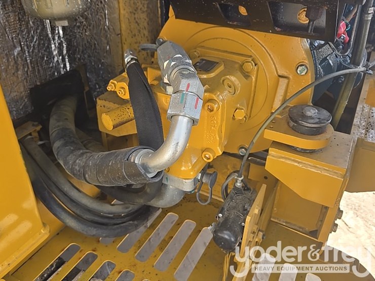 2018-caterpillar-305.5-image-51