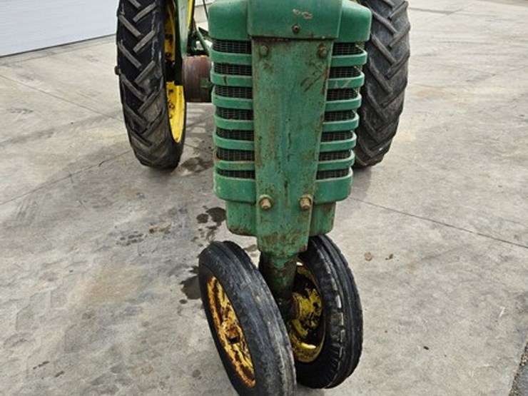 john-deere-model-b-image-15