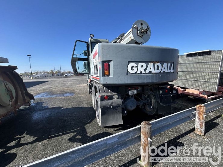 2011-gradall-xl4100-image-3