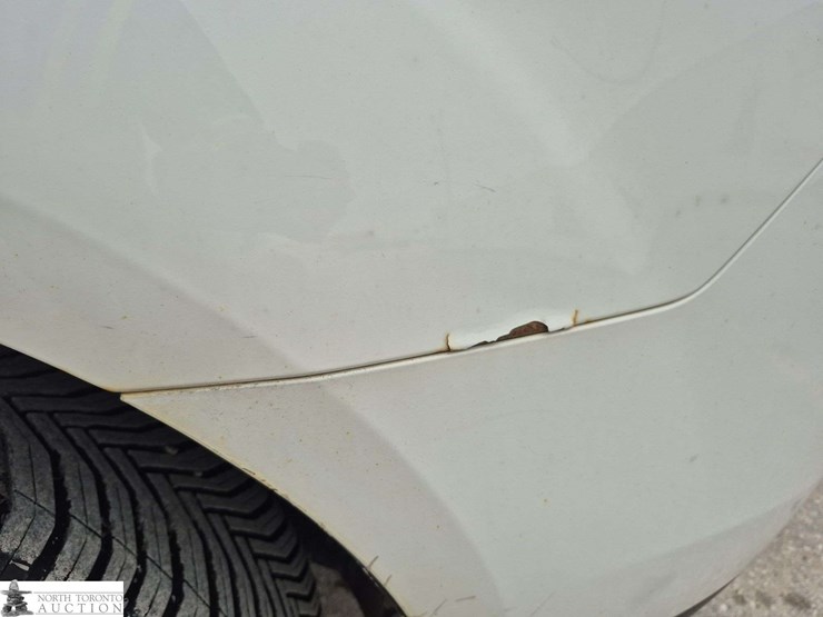 2013-chevrolet-equinox-image-26