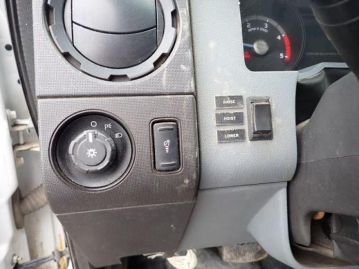 2017-ford-f750-image-15