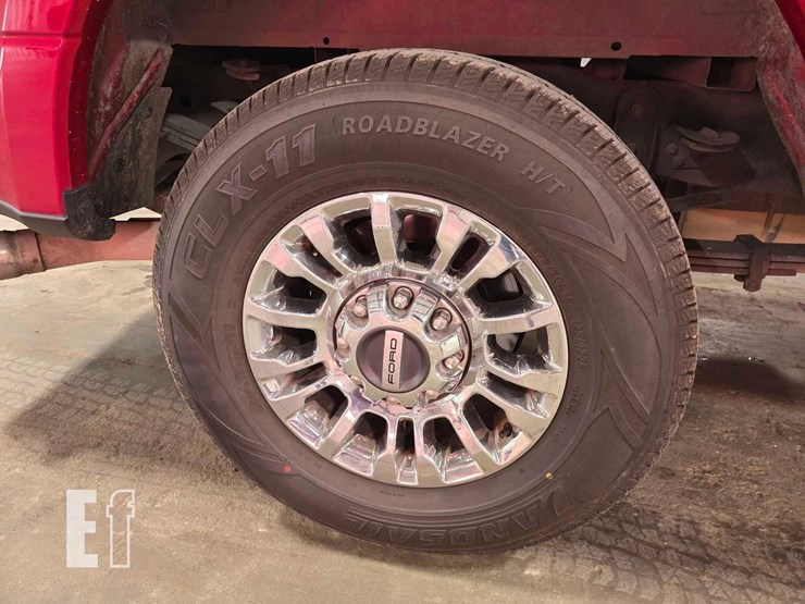 2021-ford-f350-image-22