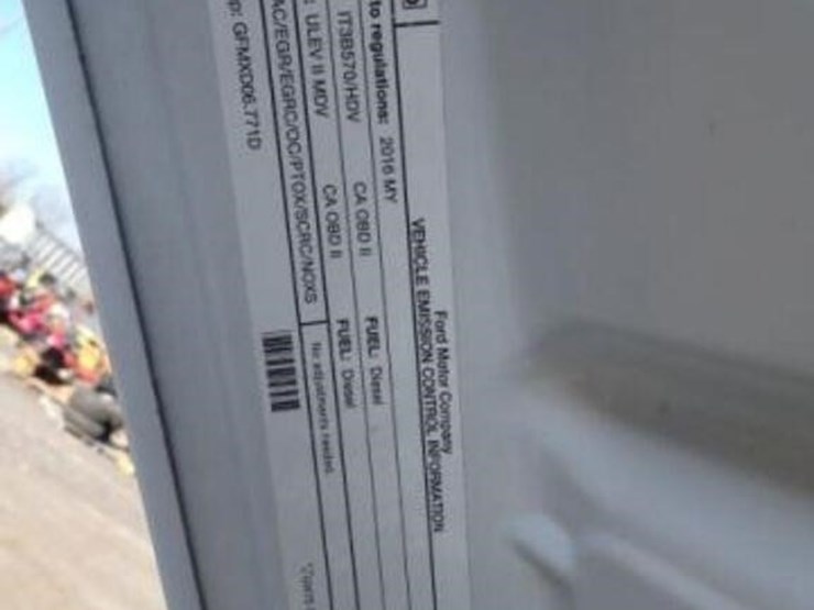 2016-ford-f350-xlt-image-23