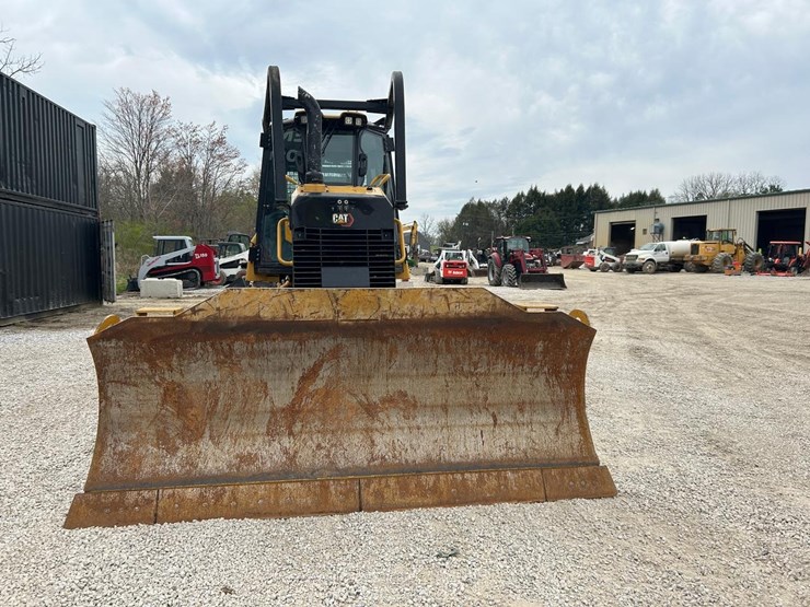 2021-caterpillar-d4-image-7