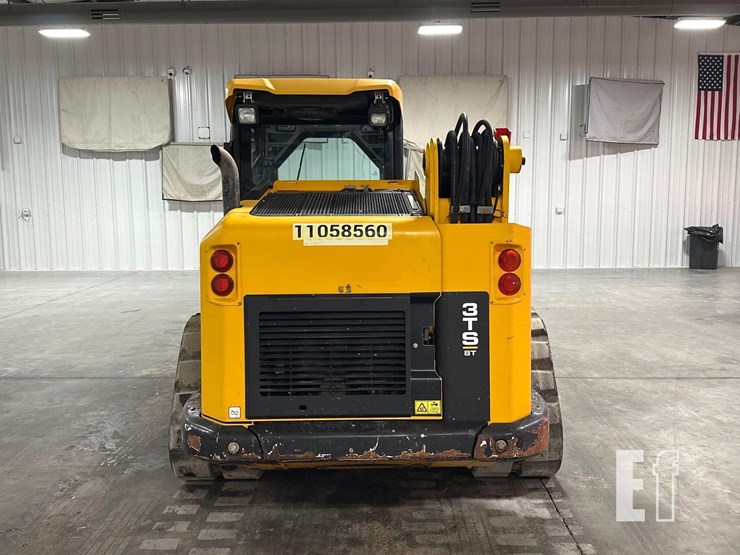 2020-jcb-3ts-8t-image-8