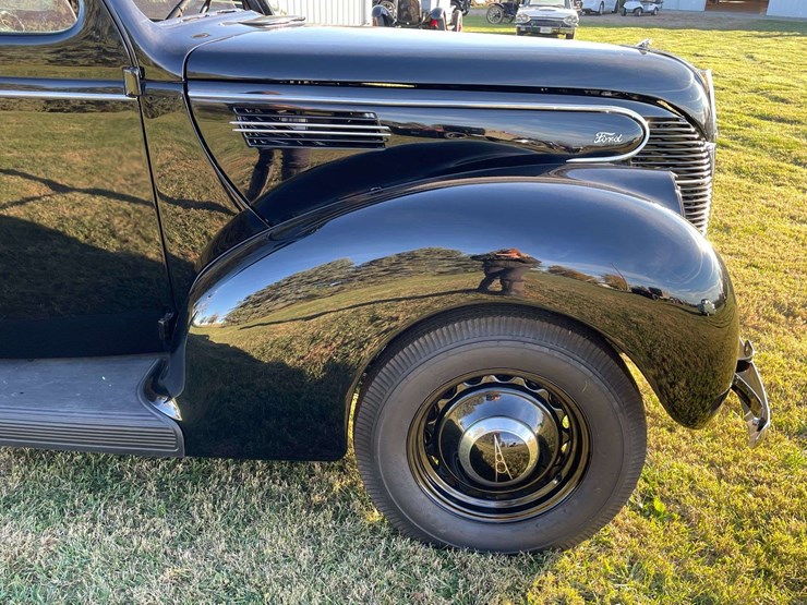 1939-ford-coupe-image-16