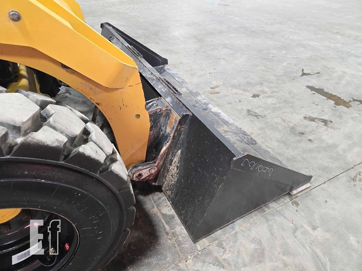 caterpillar-262d3-image-11