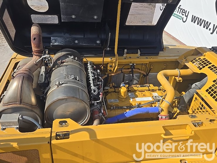 2017-caterpillar-336fl-image-61