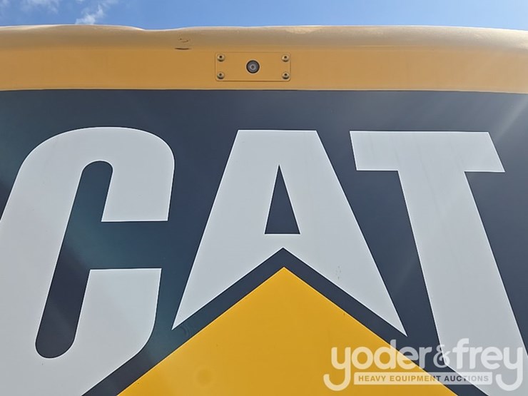 2019-caterpillar-336-image-50