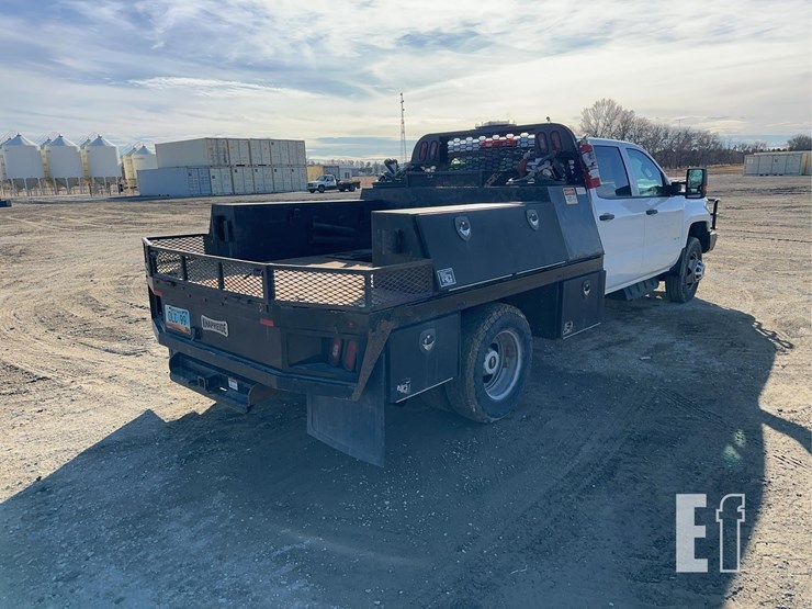 2019-chevrolet-3500-image-6