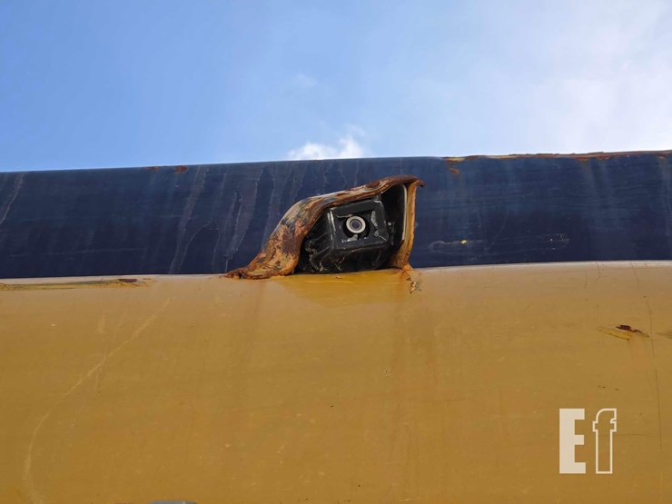 2014-caterpillar-349fl-image-21