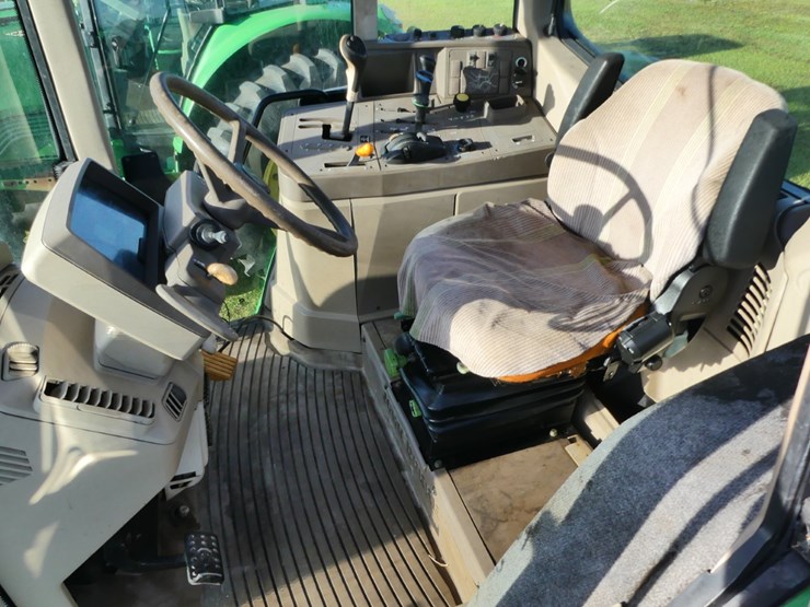 2011-john-deere-7330-image-10