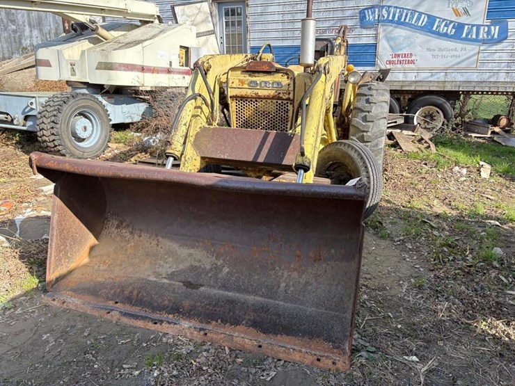 ford-tractor-image-3