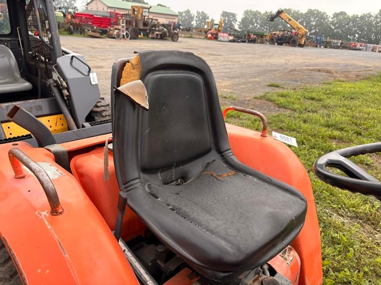 kubota-b9200-image-18