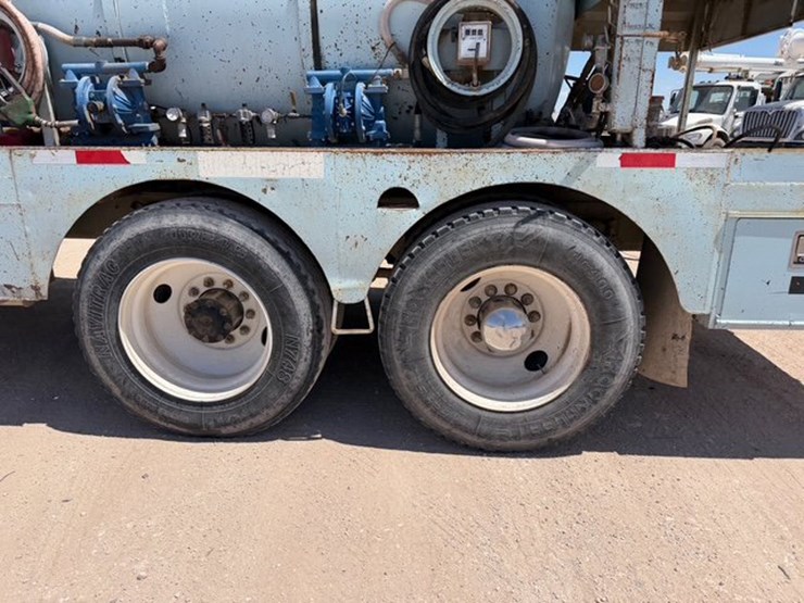 1994-mack-ch613-image-8