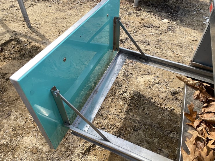 #3973-•-stainless-steel-prep-table-image-15