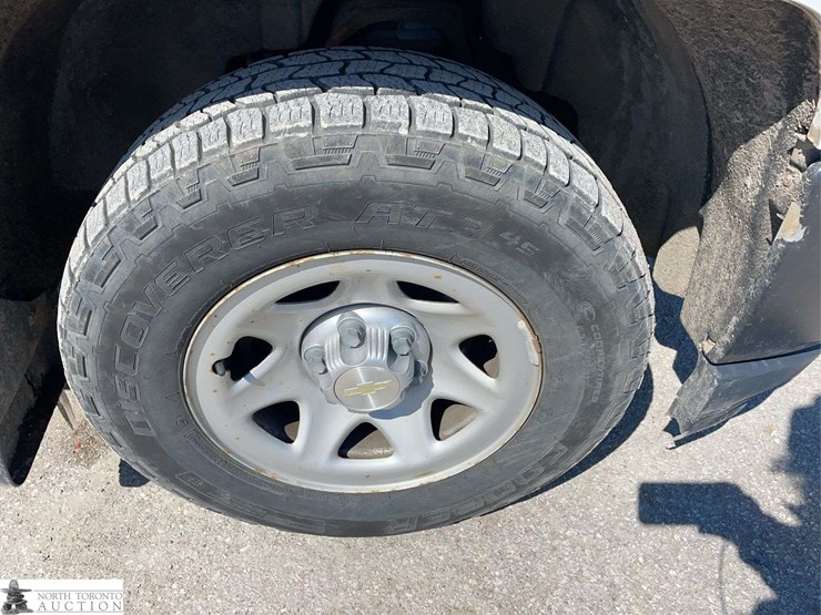 2017-chevrolet-silverado-1500-image-21