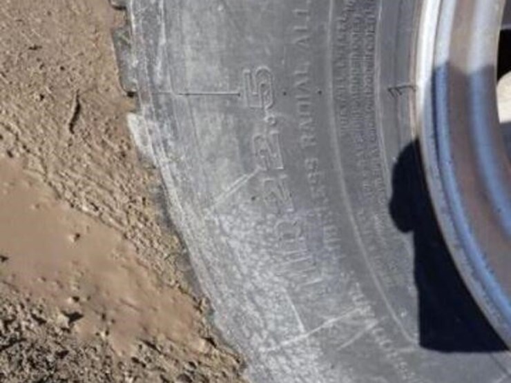 2013-kenworth-t800-image-52