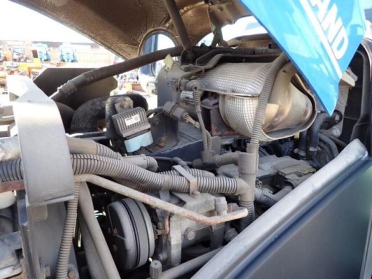 2014-new-holland-t4.75-image-59